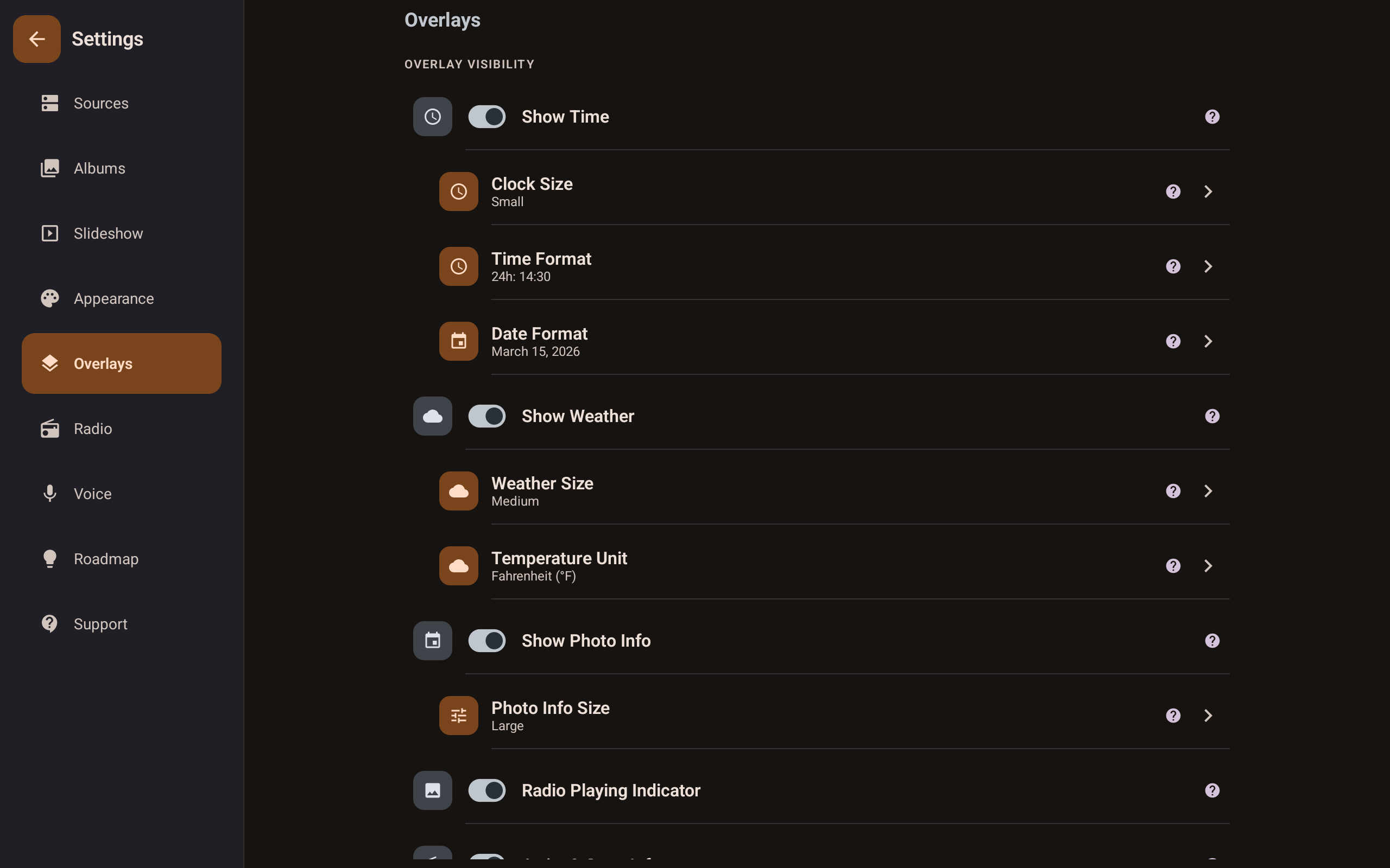 Overlays settings screen showing time, weather, and photo info toggles